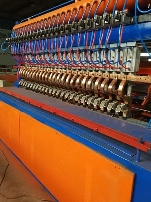 China 2meter aço Mesh Making Machine Oem do peso da largura 1000kg/Odm fornecedor