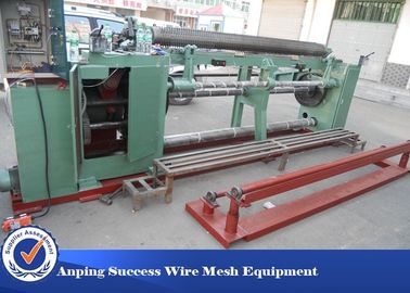 China Máquina de rede de arame hexagonal de 3 m de largura com motor de lubrificação de 0,09 kW e motor principal de 3 kW fornecedor
