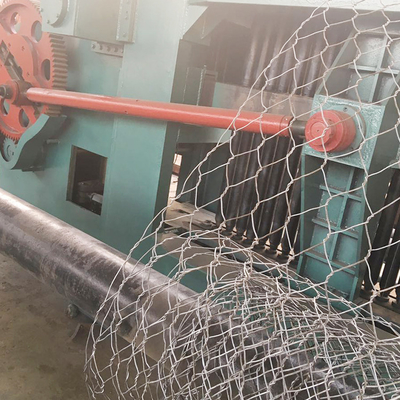 China 50-100m/min Máquina de malha hexagonal com 2,5T de peso e cor verde fornecedor