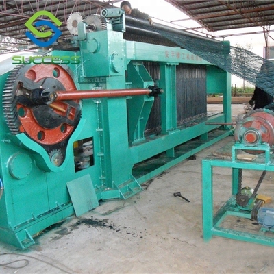 China Máquina de rede de arame hexagonal de 3 m 380V/50Hz Com diâmetro de arame de 0,3-2,5 mm fornecedor