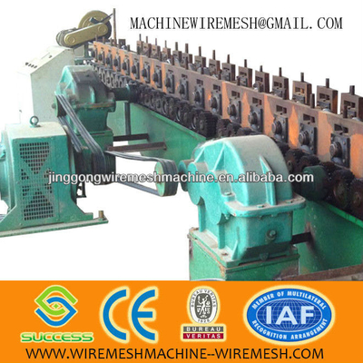 China Máquina automática de solda de malha de vedação com peso de 200 kg e comprimento de soldagem de 0-3000 mm fornecedor