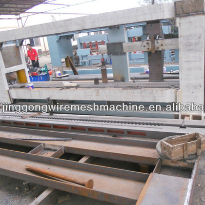 China Máquina de fabricação de malha de arame branco controlada por PLC fornecedor