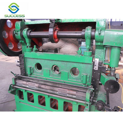 China Máquina de expansão de metal de aço inoxidável de forma de buraco quadrado para espessura de 0,5-8 mm fornecedor