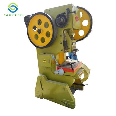 China Equipamento de produção de cercas de primeira linha com ângulo de soldagem de 90° e espessura de soldagem de 1,0-3 mm fornecedor